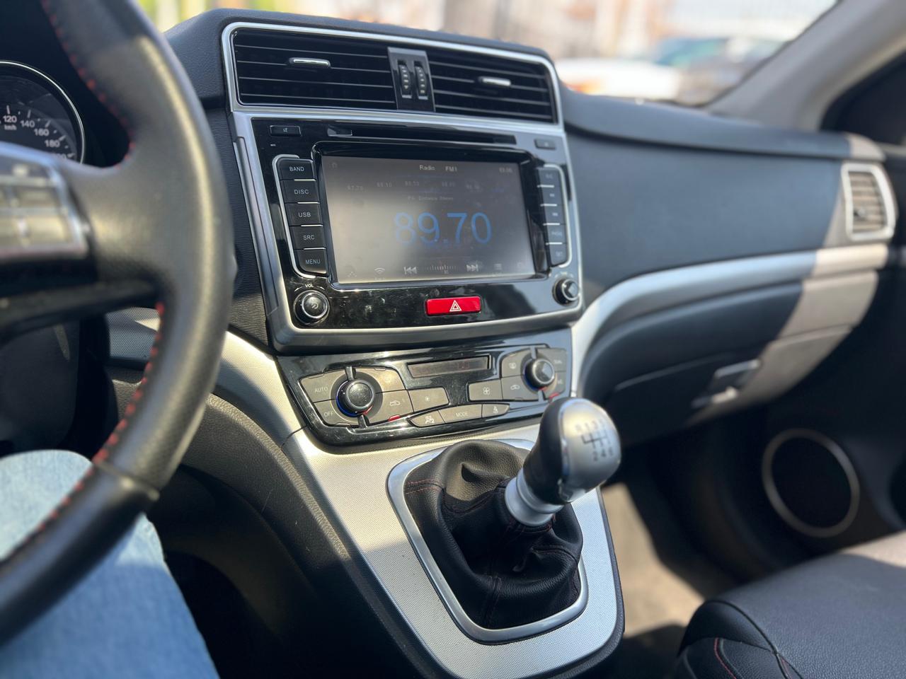 Haval H6 — foto 9 de 12