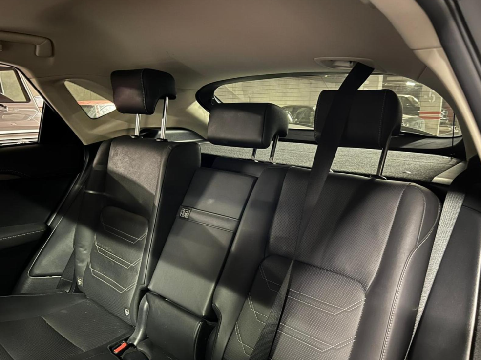 Lexus Nx300 — foto 19 de 19