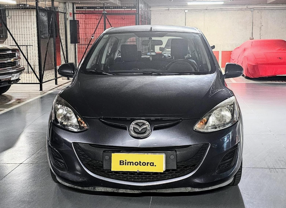 Mazda 2 2015