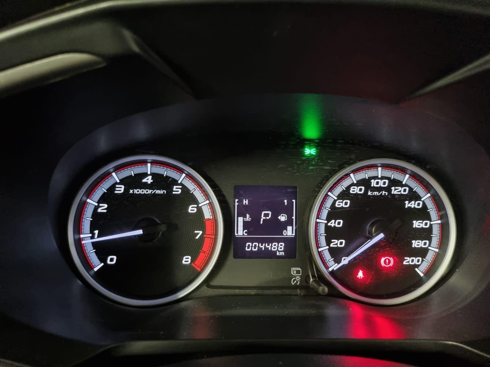 Mitsubishi Xpander — foto 5 de 13