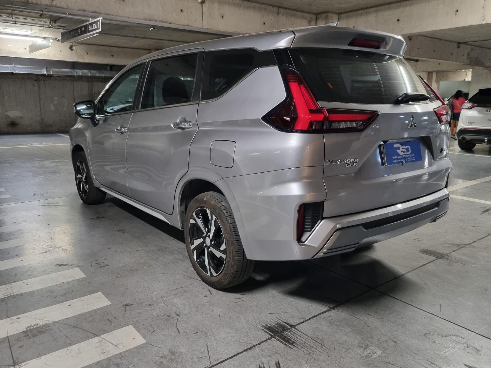 Mitsubishi Xpander — foto 12 de 13