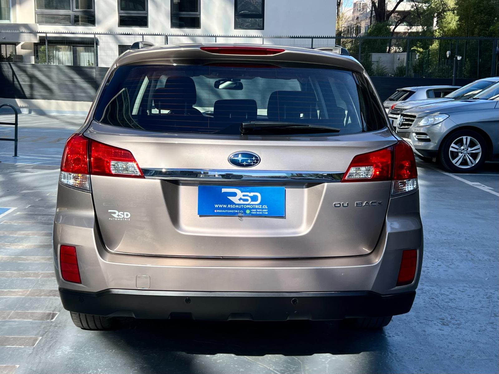 Subaru Outback — foto 15 de 16