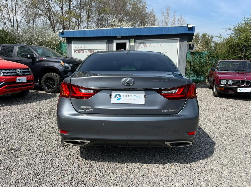 Lexus Gs250 — foto 5 de 15