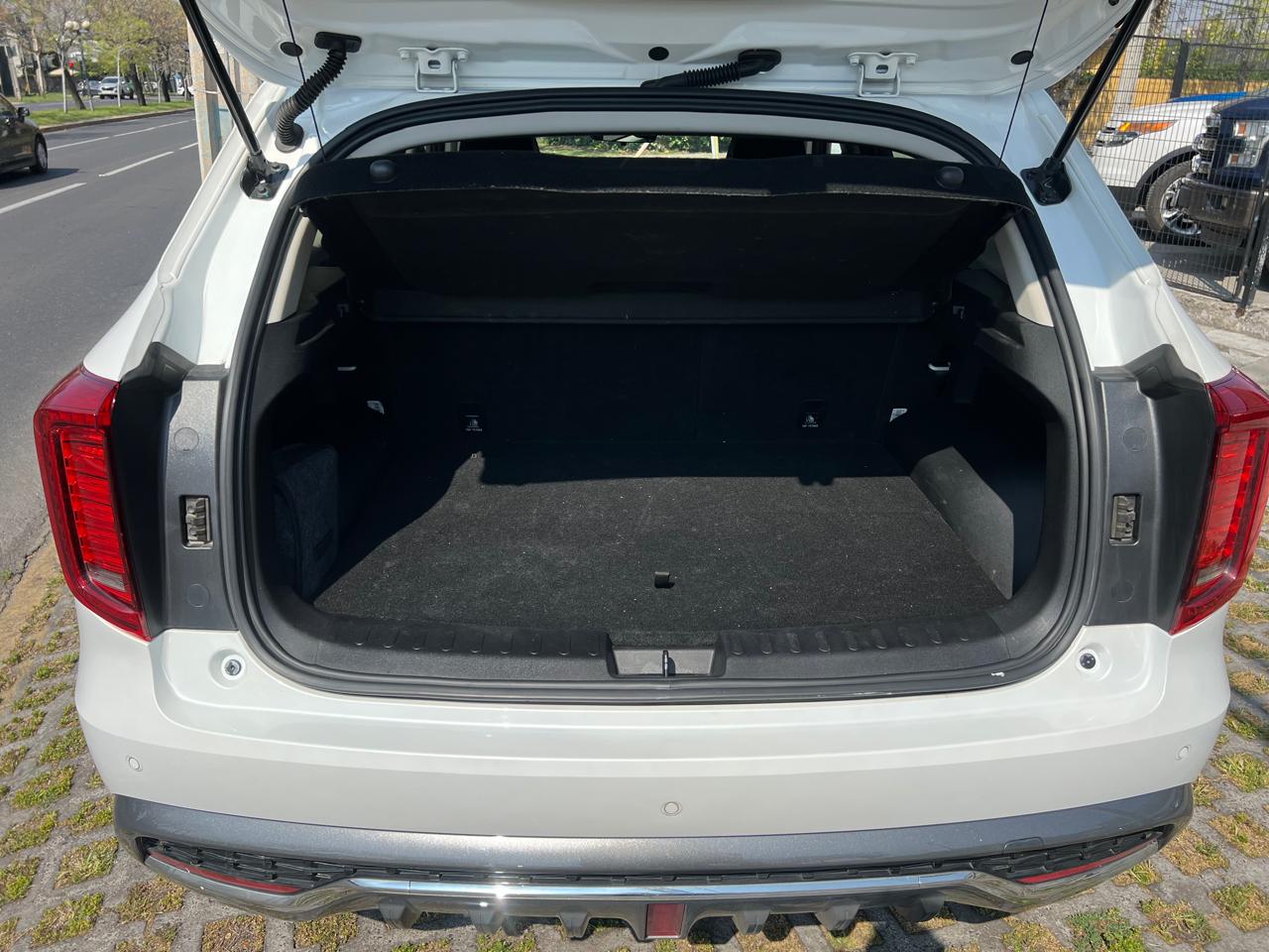 Haval Jolion — foto 9 de 20