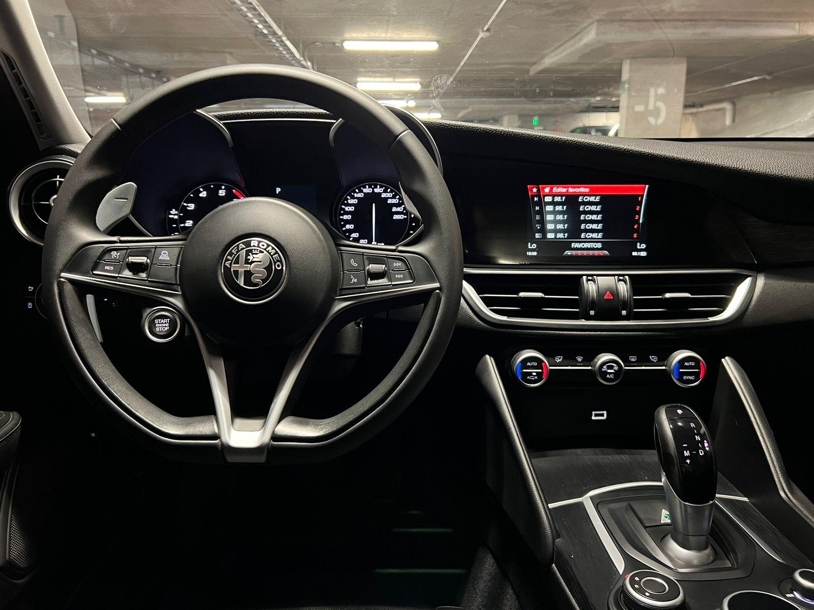 Alfa Romeo Giulia — foto 16 de 18