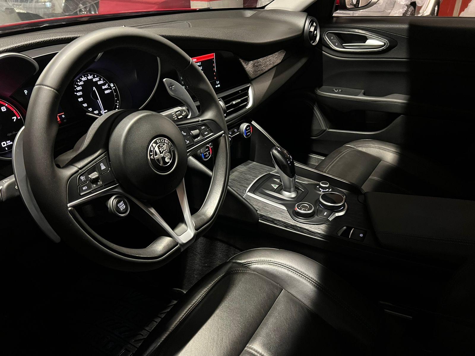 Alfa Romeo Giulia — foto 17 de 18
