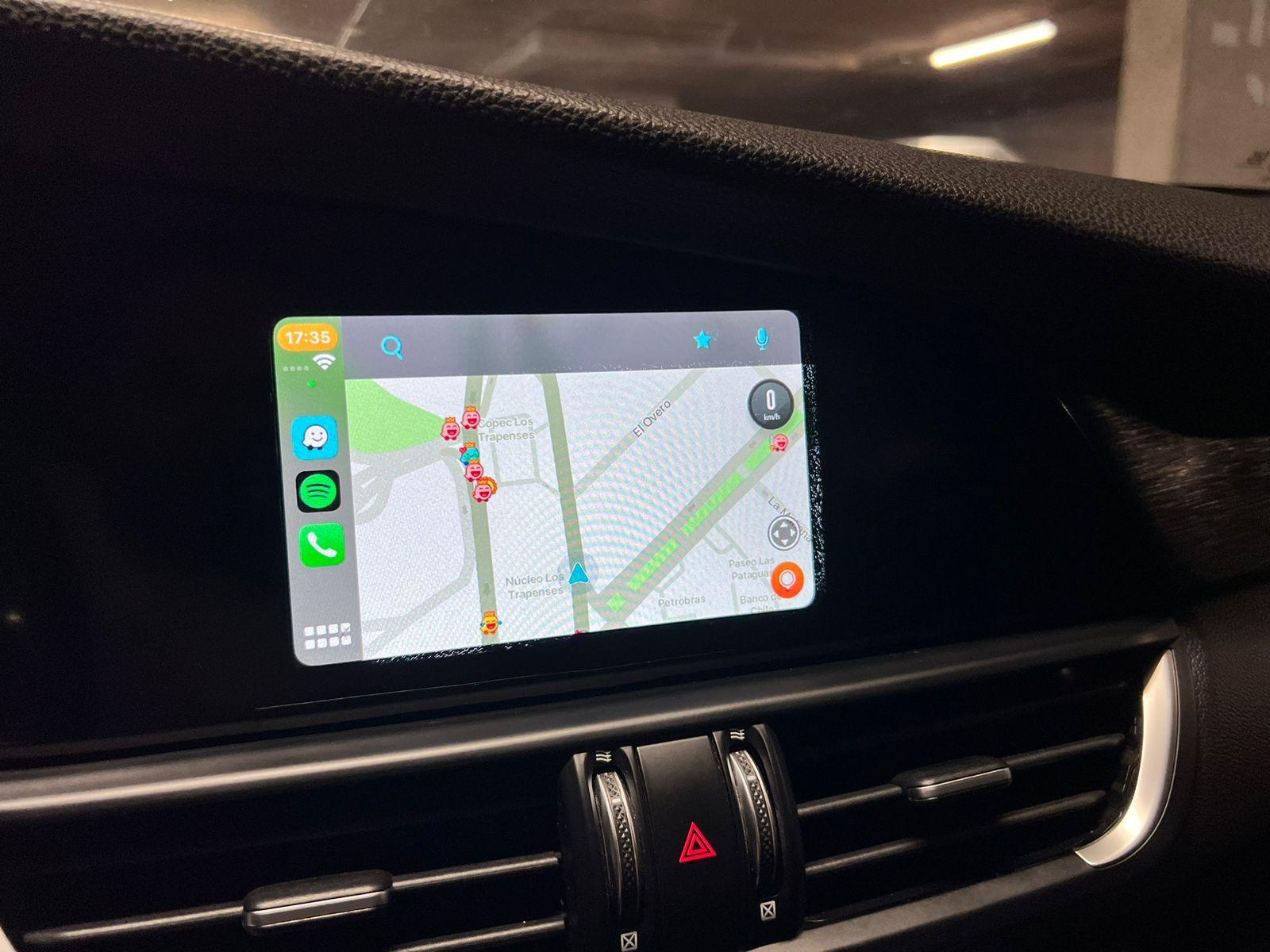 Alfa Romeo Giulia — foto 12 de 18