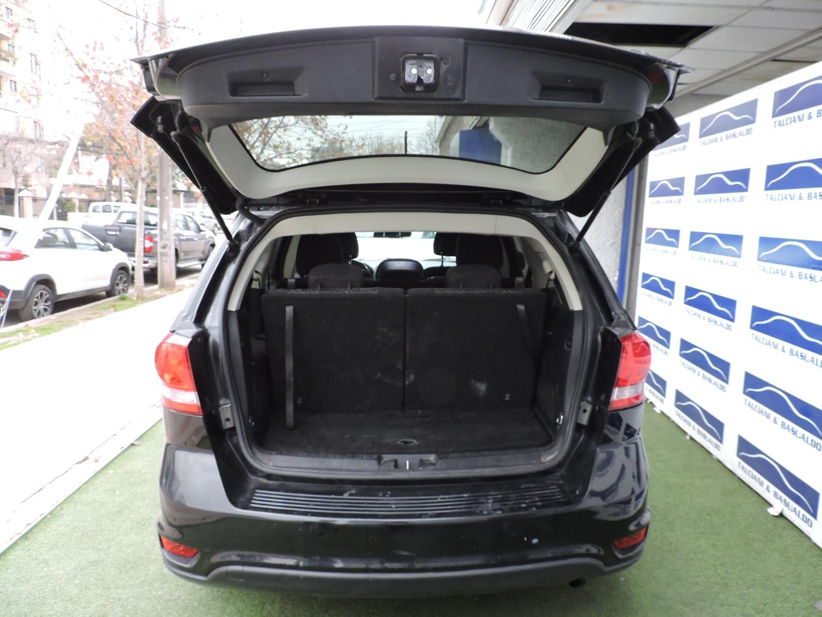 Dodge Journey — foto 5 de 20