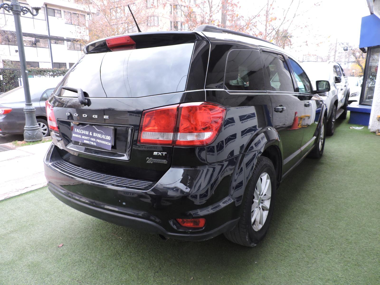 Dodge Journey — foto 19 de 20