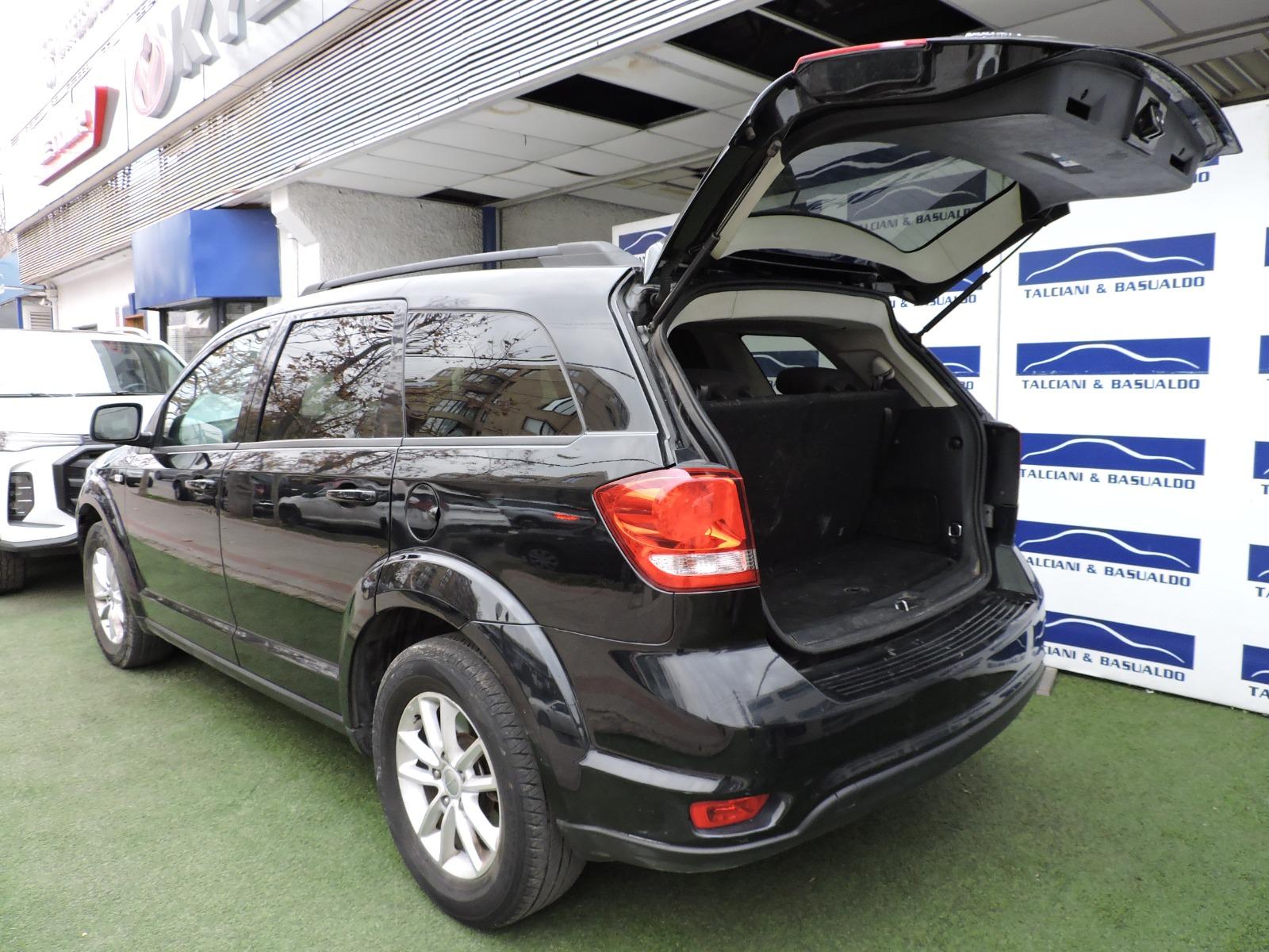 Dodge Journey — foto 4 de 20