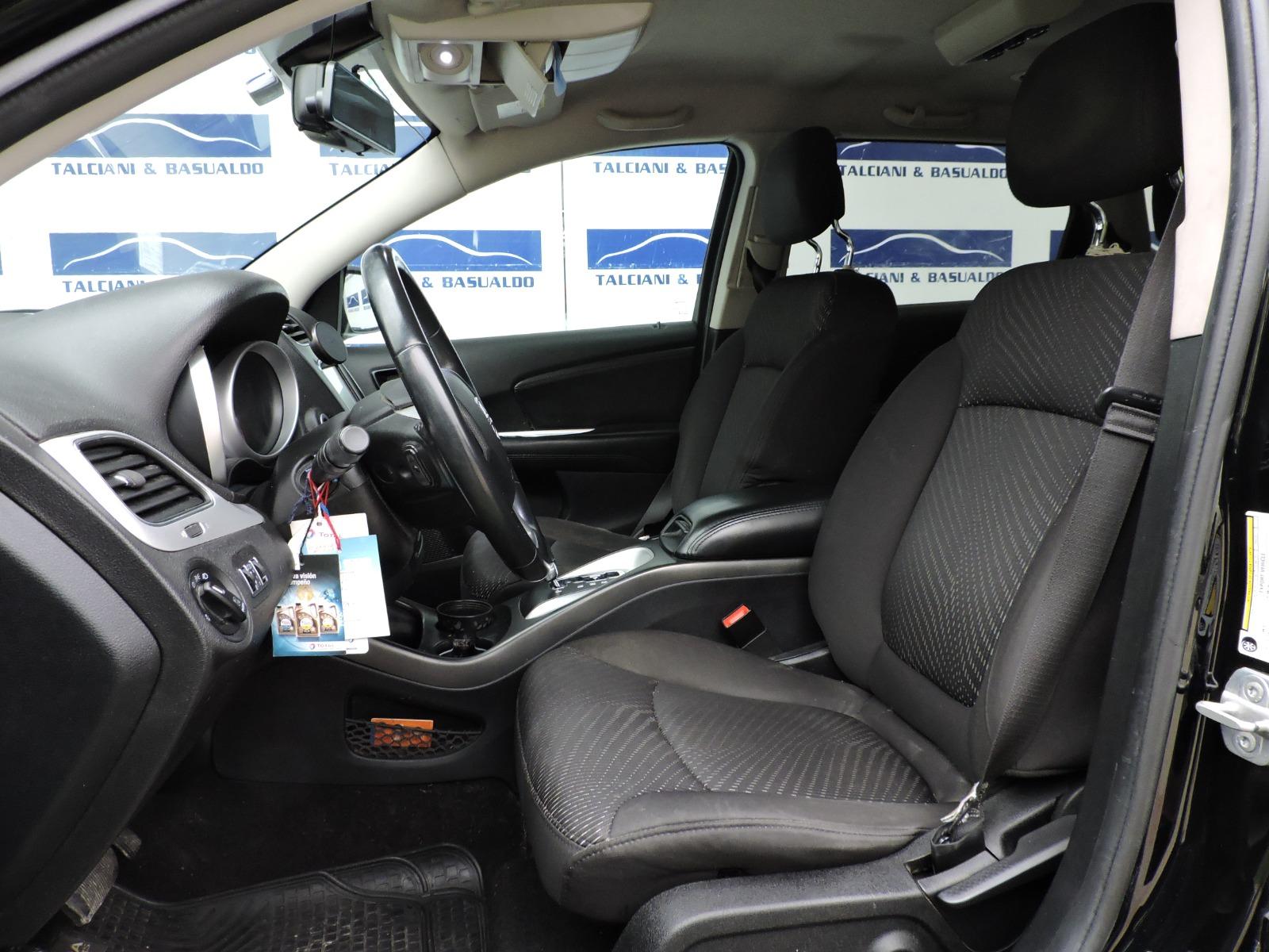 Dodge Journey — foto 15 de 20