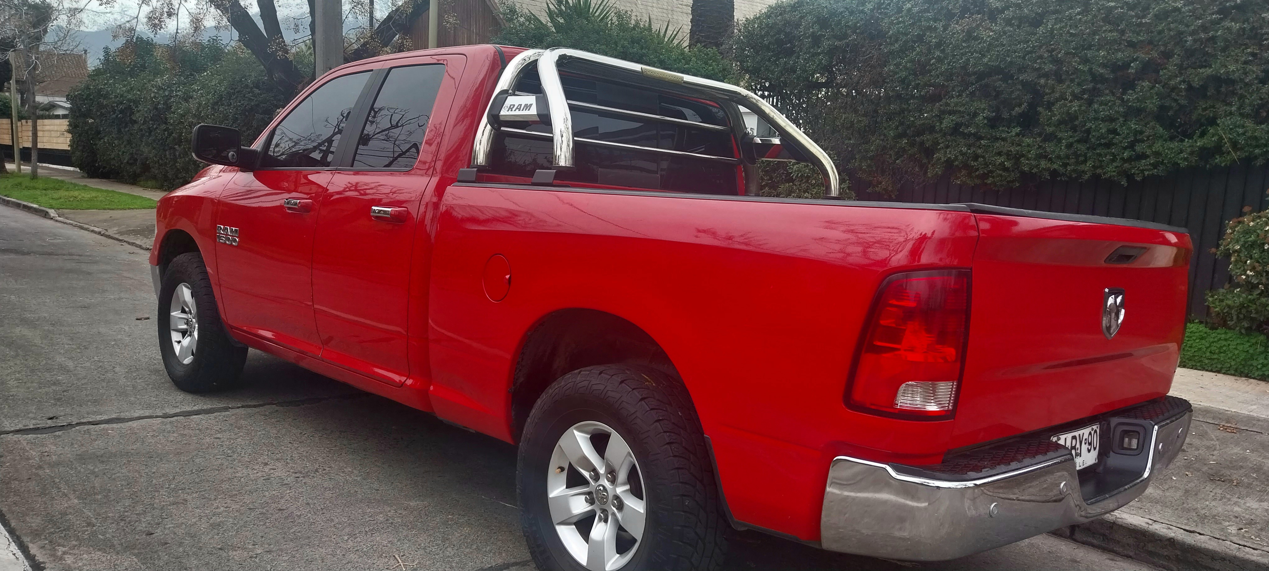 Dodge Ram 1500 — foto 4 de 10