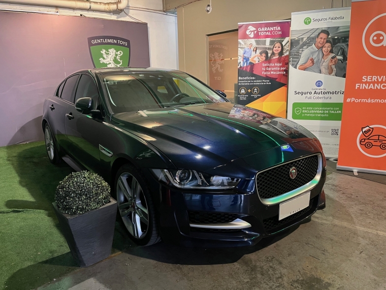 Jaguar Xe 2016