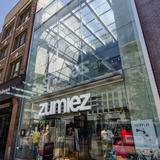 Photograph of Zumiez.