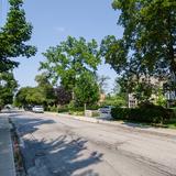 Photograph of Aberdeen Avenue (between Hilton & Bay).