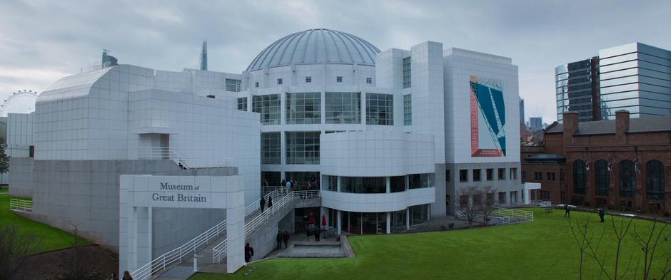 Establishing shot of the exterior of the museum.