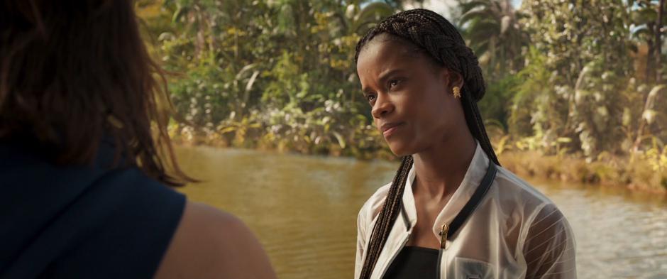 Shuri talks to Bucky about what to do next.