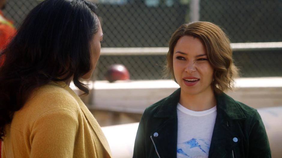 Nora tells Iris that she would like to go with her to interview people.