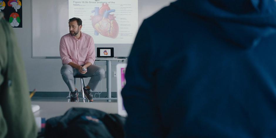 Sam's teacher lectures the class about the heart.