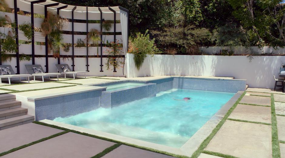 The pool freezes over as Molly is submerged.