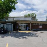 Photograph of Inglewood Aquatic Centre.