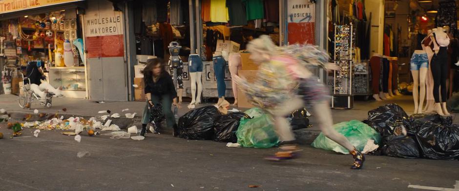 Harley runs off when Renee is distracted by the van.