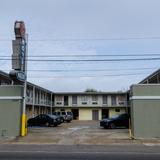 Photograph of Motel Mason's.