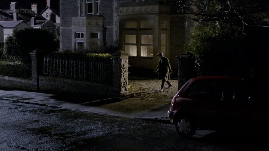 The Doctor walks from Craig's house to the TARDIS parked nearby.