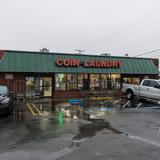 Photograph of San Fernando Majers Coin Laundry.