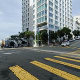 Photograph of California Street & Jones Street.