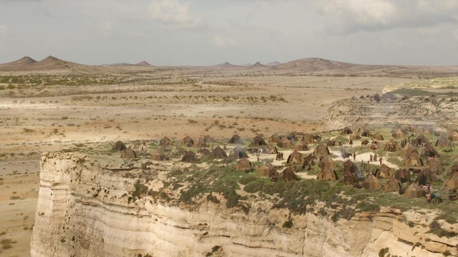 Wide view of the Dothraki campsite atop the cliffs. The original sea beyond the cliffs was replaced with more desert.