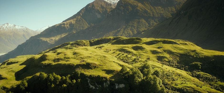 The company rides over a hilltop on their way to Mirkwood.