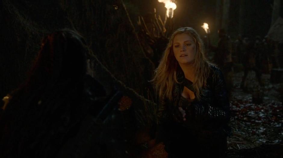 Clarke tries to explain to Octavia why she didn't warn people about the missile attack.