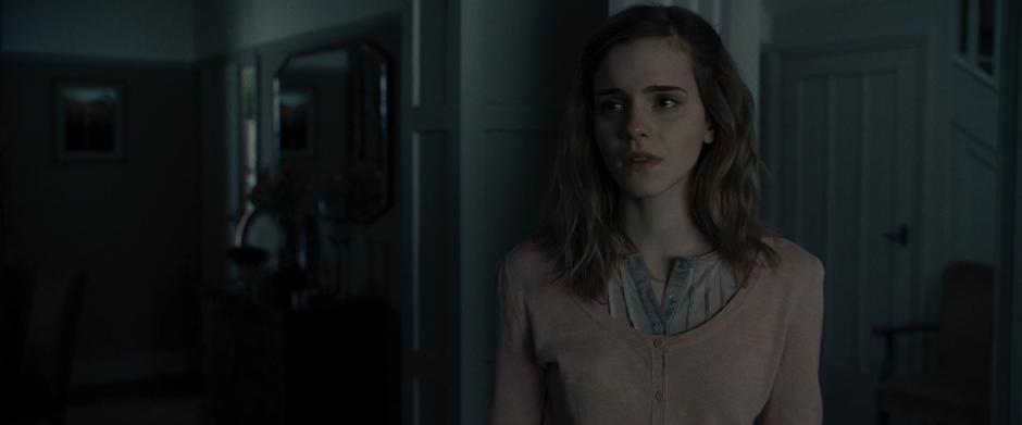 Hermione tears up after erasing herself form her parent's memories.