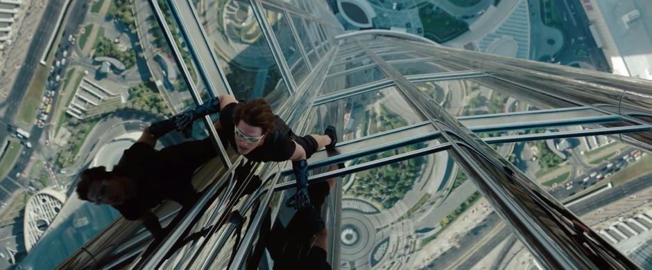 Ethan Hunt climbs the outside of the Burj Khalifa.