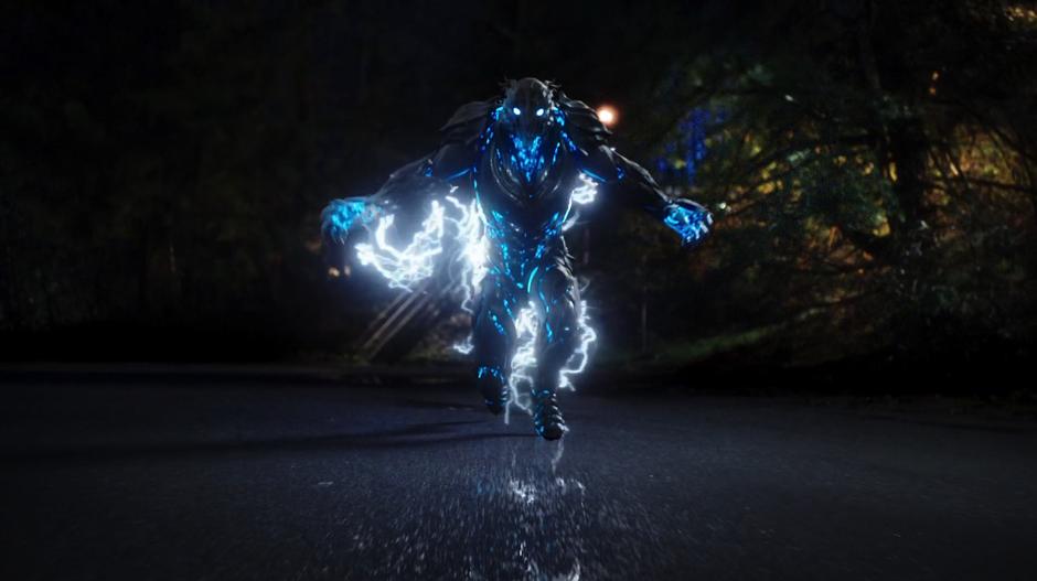 Savitar jumps towards the camera.