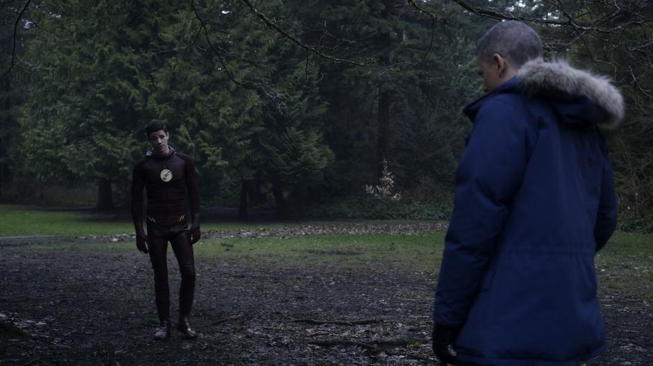 Barry asks for Snart's help.