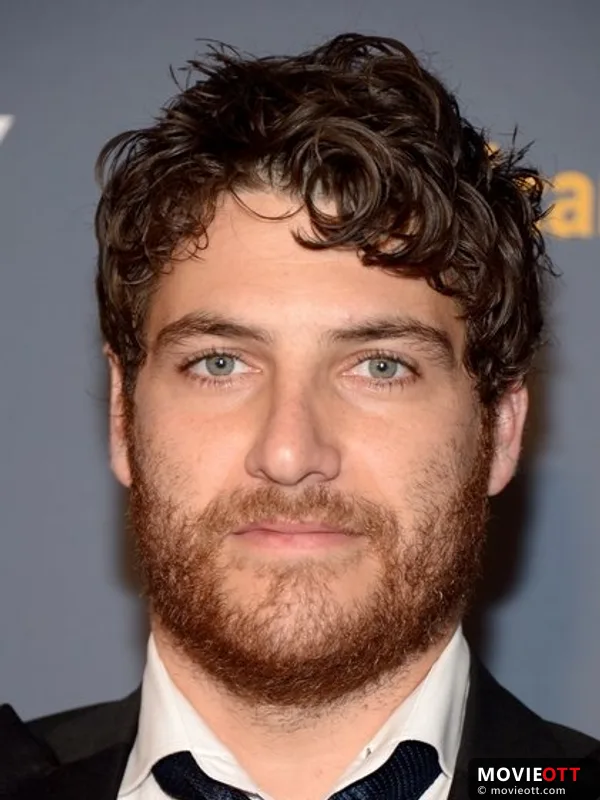 Adam Pally — photo 1