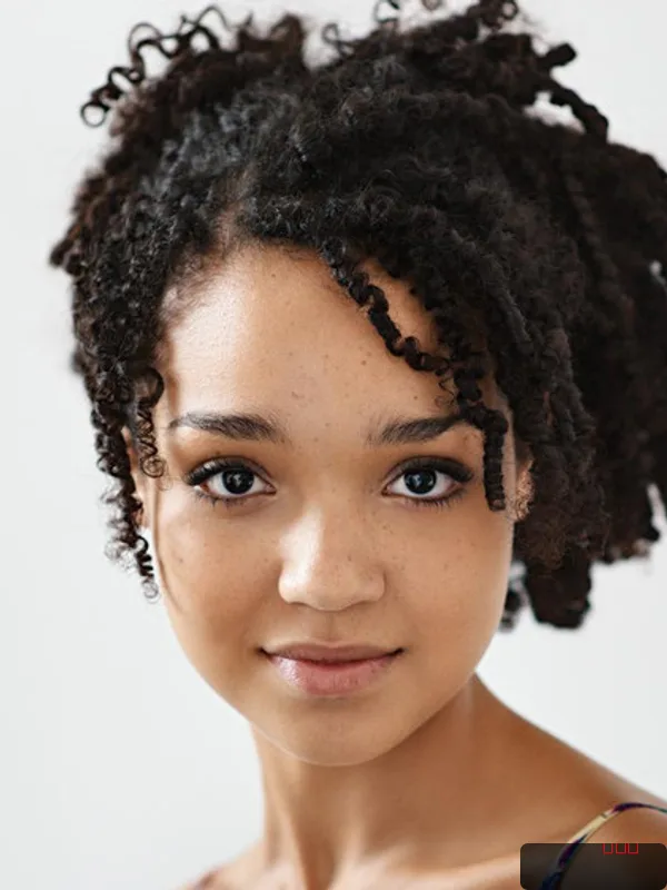 Aisha Dee — photo 1