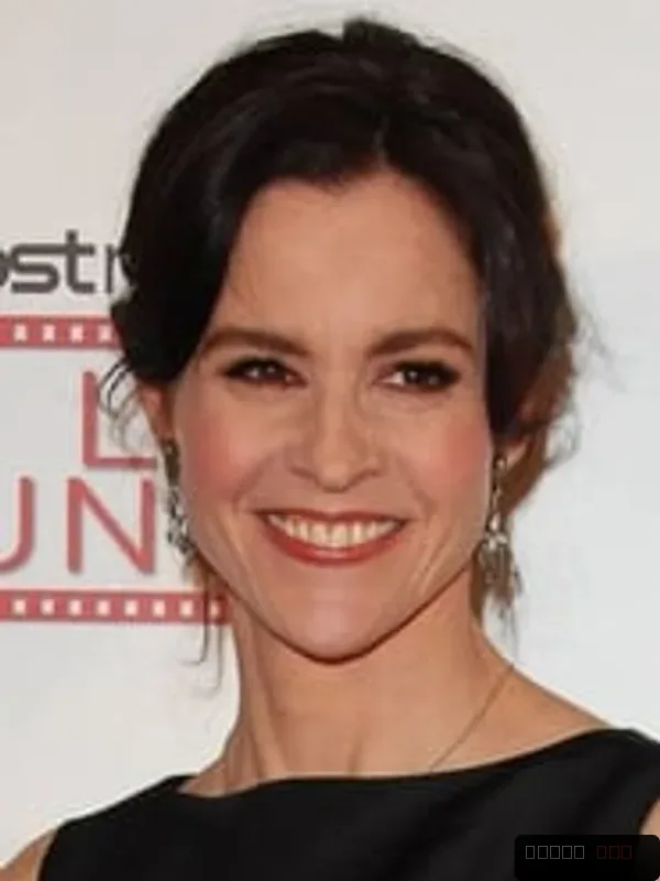 Ally Sheedy