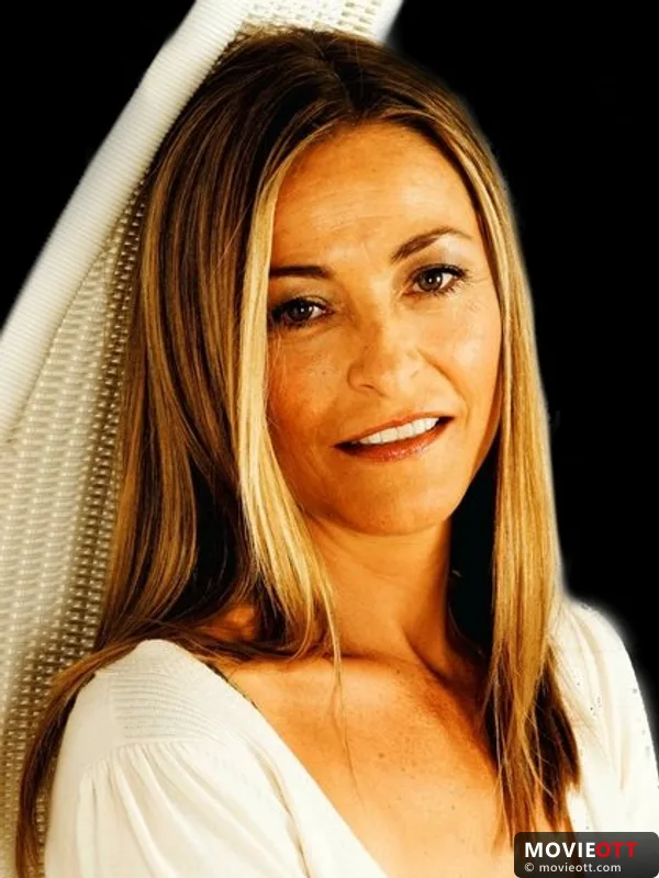 Amanda Donohoe — photo 1