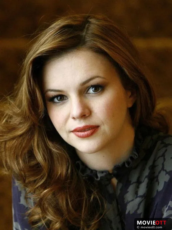 Amber Tamblyn — photo 1