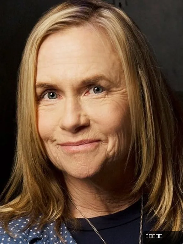 Amy Madigan — photo 1