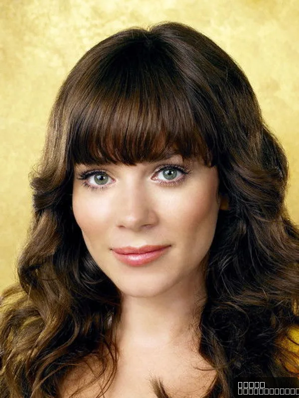 Anna Friel — photo 1