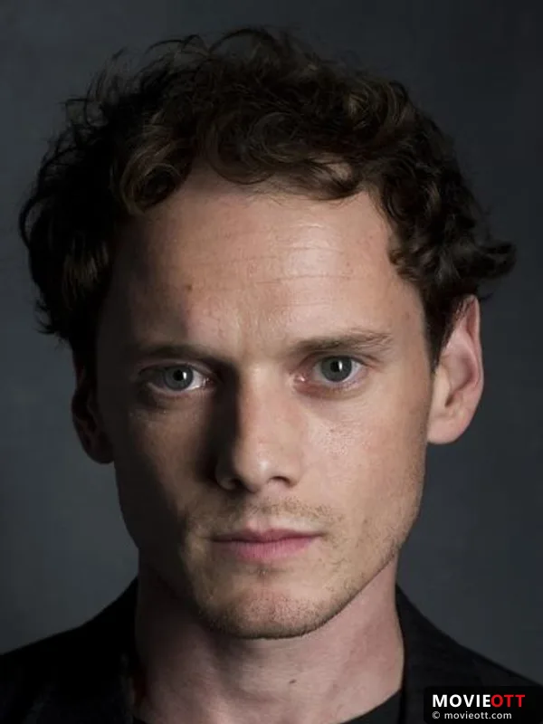 Anton Yelchin — photo 1