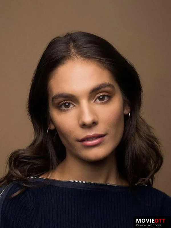 Caitlin Stasey — photo 5
