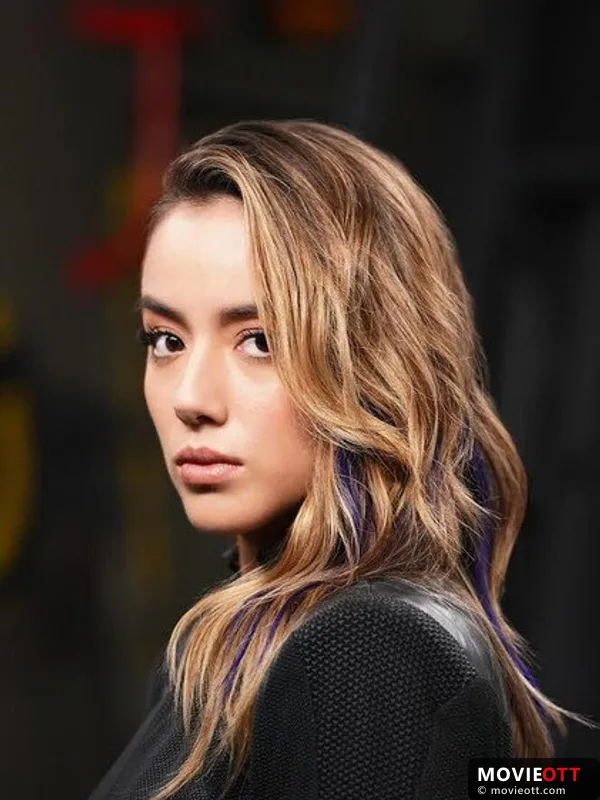 Chloe Bennet — photo 3