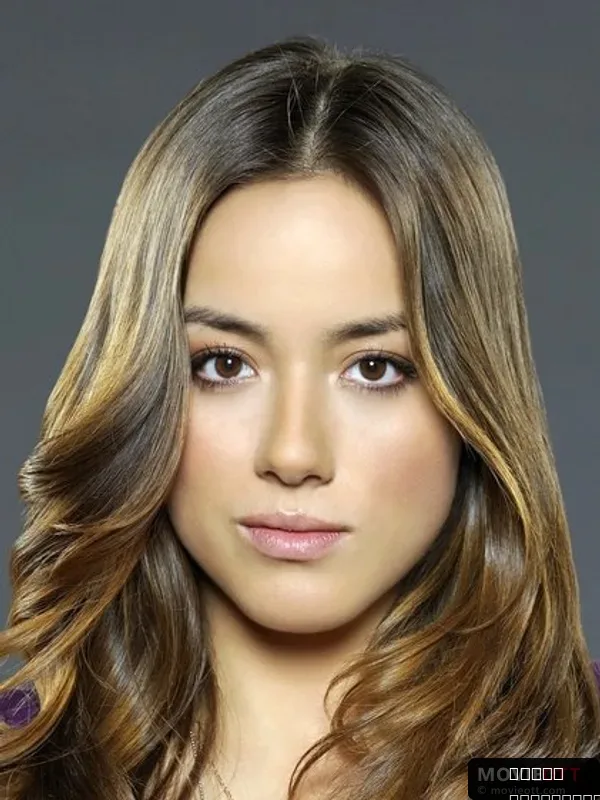 Chloe Bennet