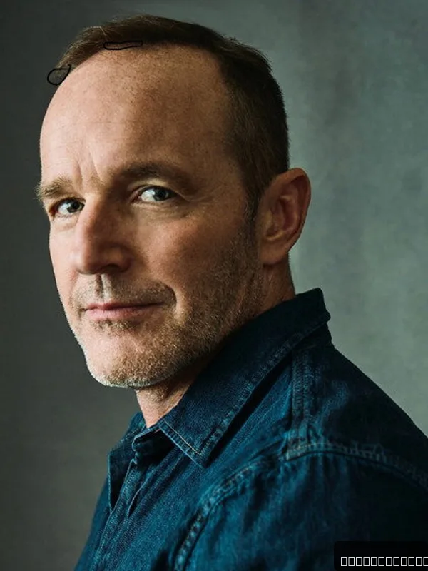 Clark Gregg — photo 3