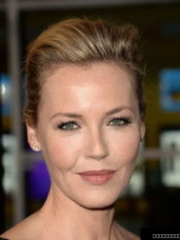 Connie Nielsen